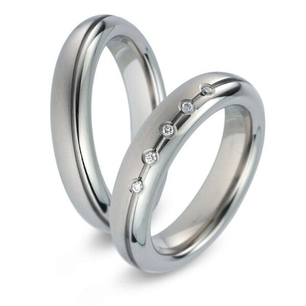Titanfactory Titan Trauringe TF98 mit 5 Brillanten ges. 0.05 ct. w/si Diamant